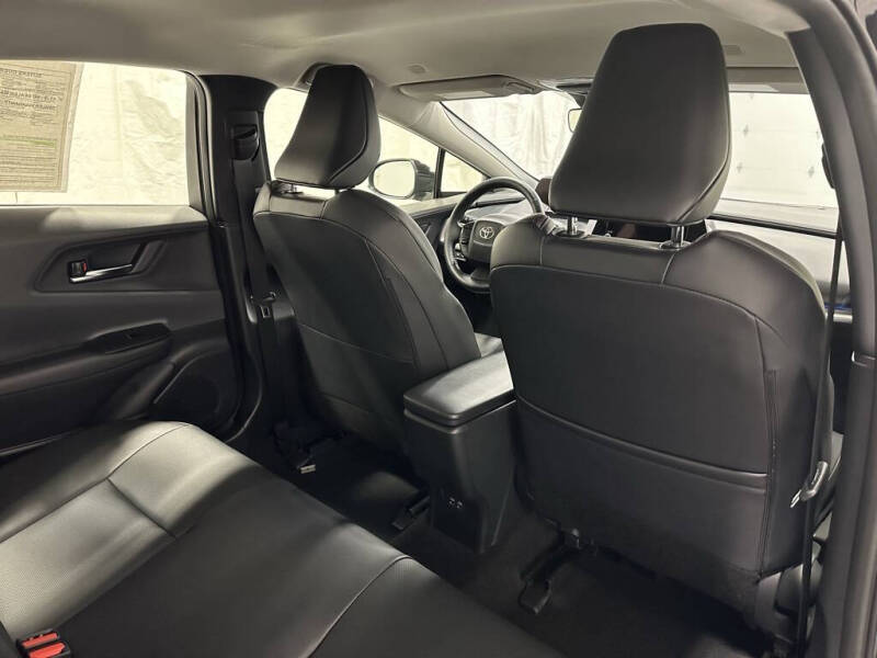 2025 Toyota Prius XLE