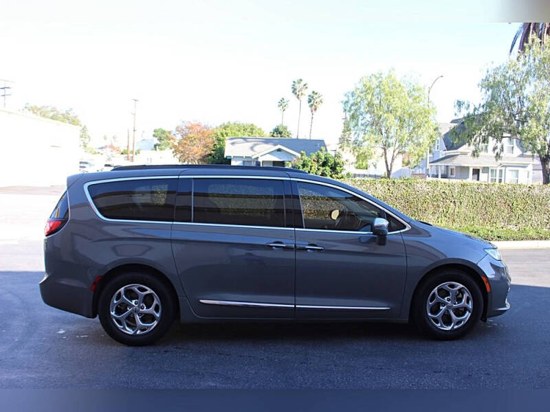 2022 Chrysler Pacifica Limited
