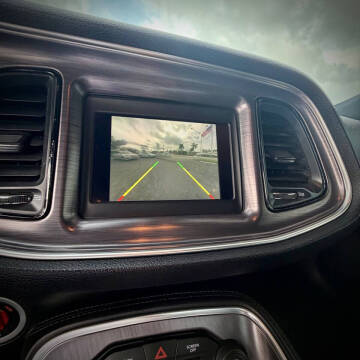 2018 Dodge Challenger SXT Plus