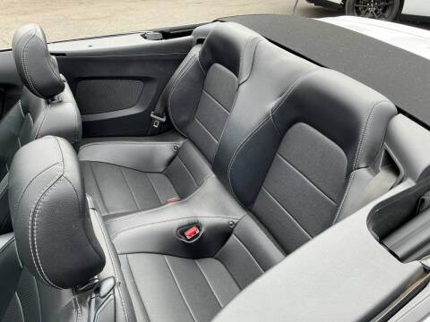 2021 Ford Mustang EcoBoost Premium