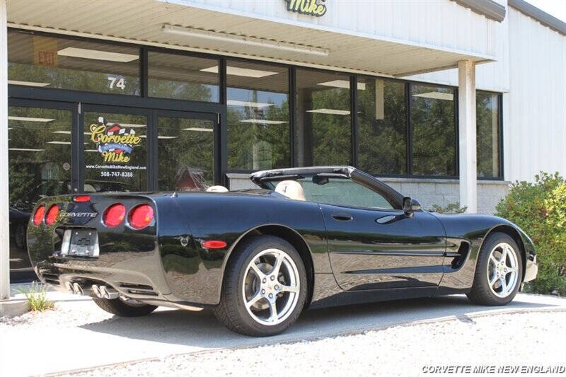 2002 Chevrolet Corvette 35