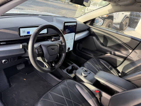 2021 Ford Mustang Mach-E Select