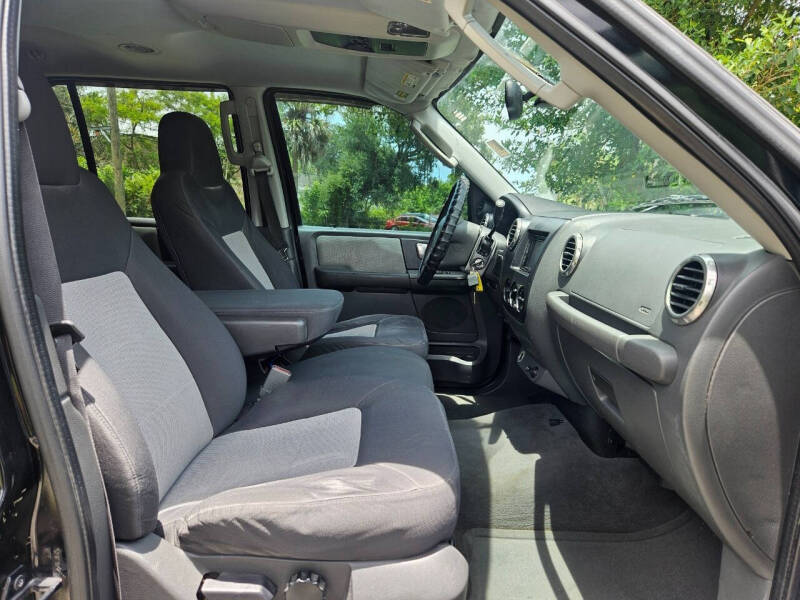 2003 Ford Expedition XLT