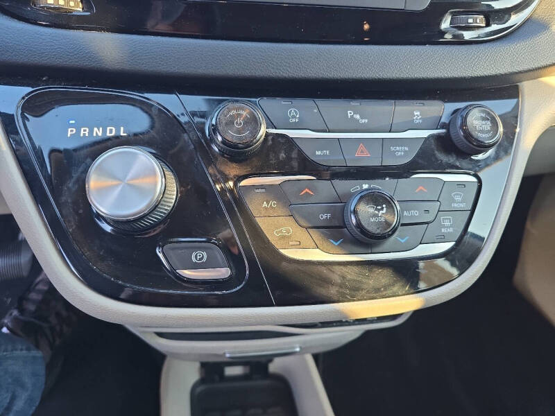 2018 Chrysler Pacifica Touring Plus