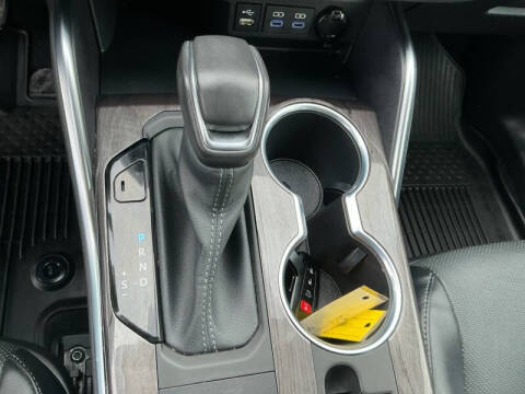 2022 Toyota Highlander Hybrid Limited