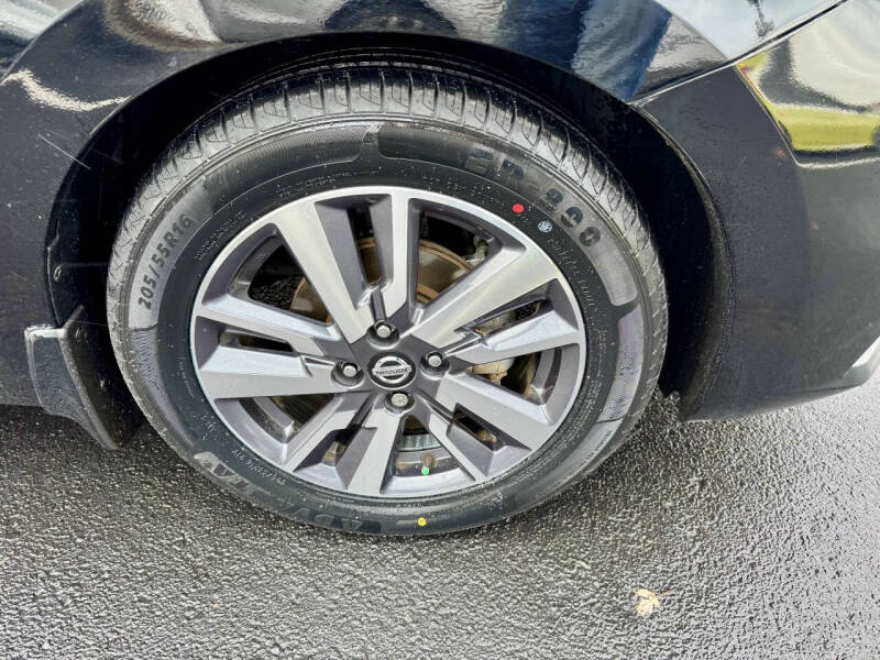 2020 Nissan Versa SV