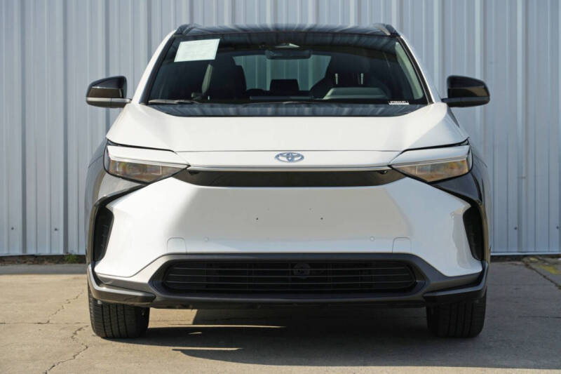 2024 Toyota bZ4X XLE