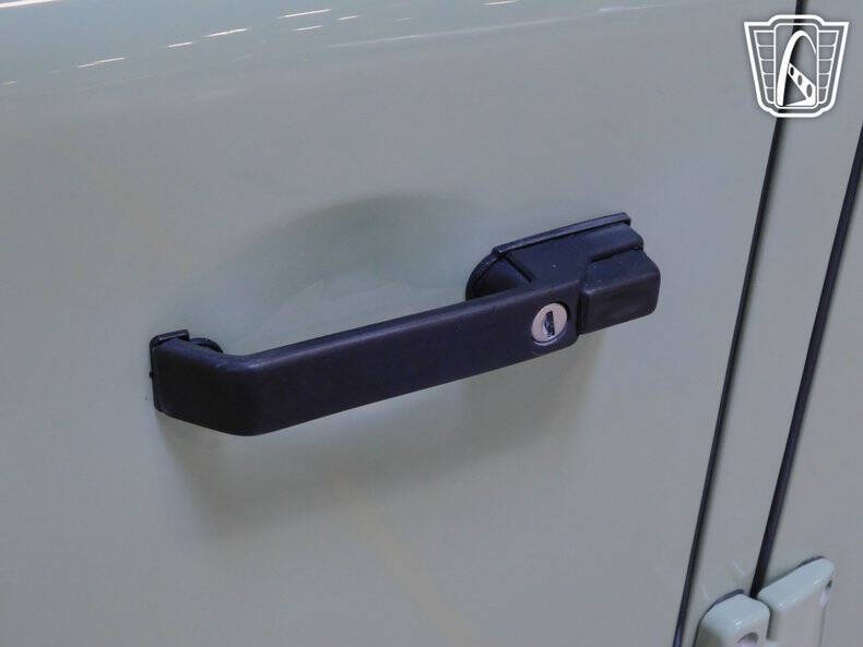 1987 Land Rover Defender