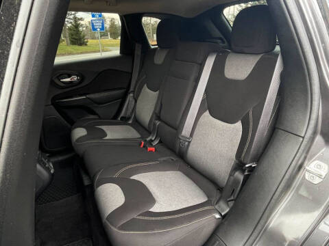 2016 Jeep Cherokee Sport Altitude