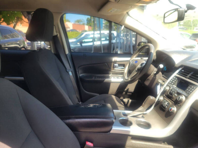 2011 Ford Edge SE