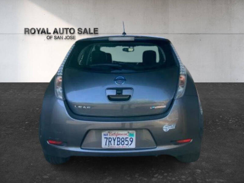 2016 Nissan LEAF