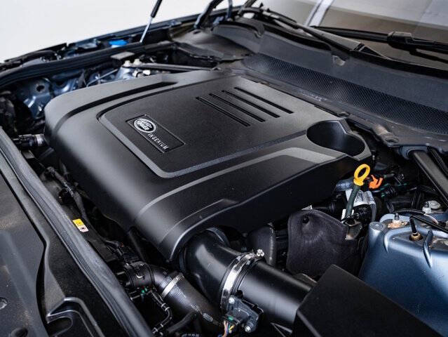 2023 Land Rover Discovery P300 S R-Dynamic