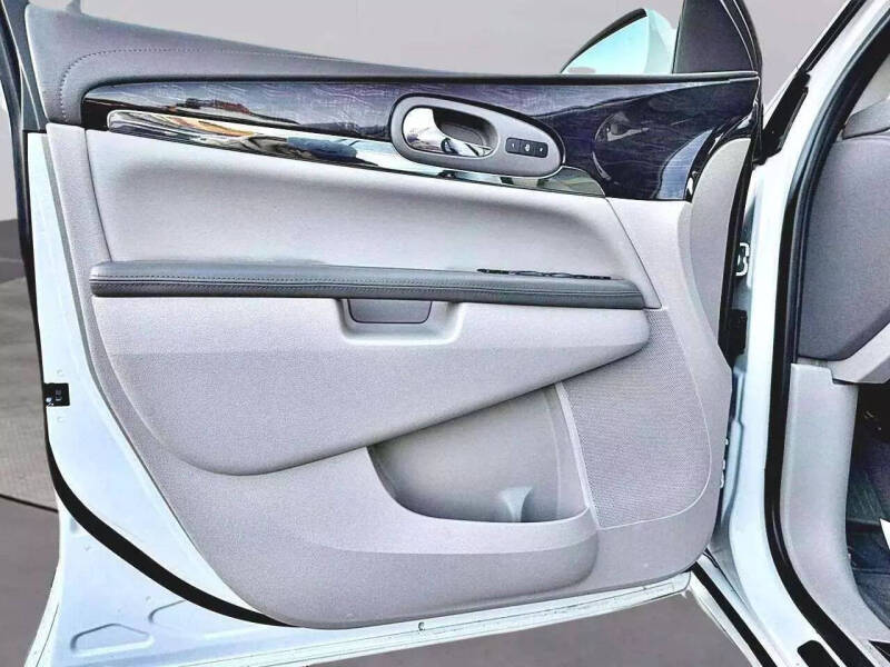 2017 Buick Enclave Leather