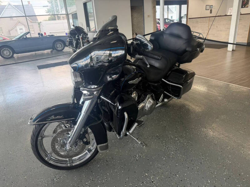 2014 Harley-Davidson FLHTK Electra Glide Ultra Limi