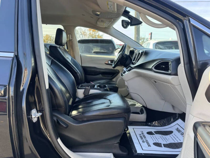 2019 Chrysler Pacifica Touring L
