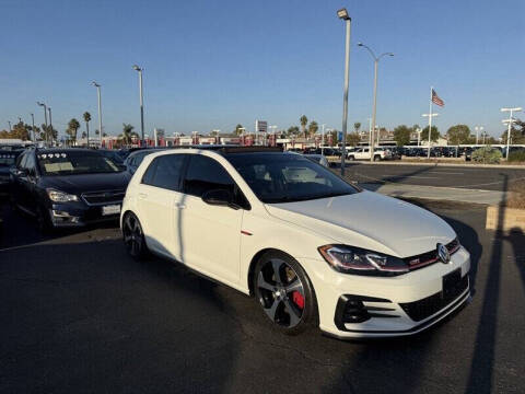 2019 Volkswagen Golf GTI S