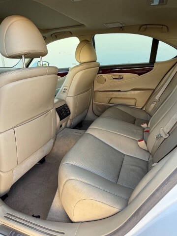 2007 Lexus LS 460