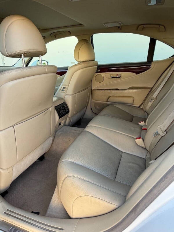 2007 Lexus LS 460