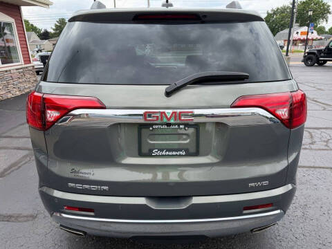 2017 GMC Acadia Denali