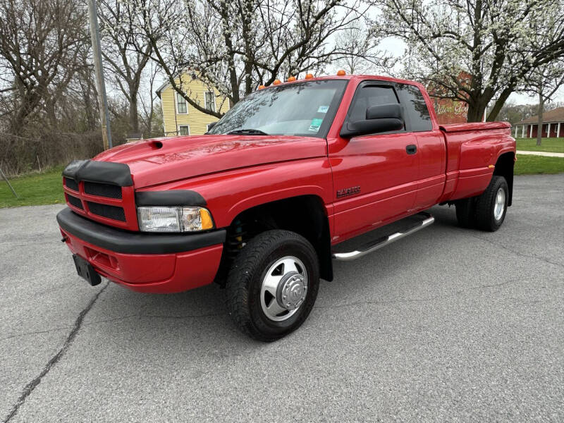 1998 Dodge Ram Pickup ST's photo