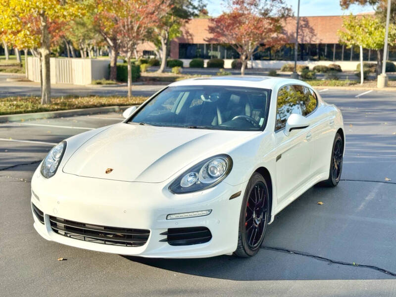 2015 Porsche Panamera