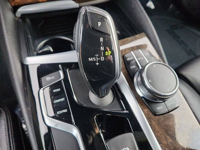 2018 BMW 5 Series 530i