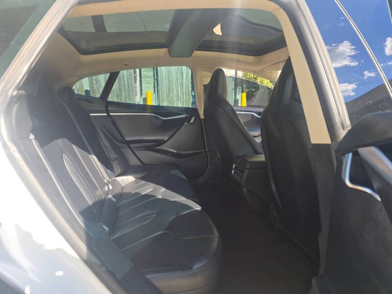 2014 Tesla Model S 85
