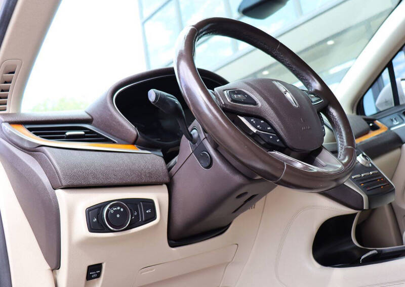 2019 Lincoln MKC Select