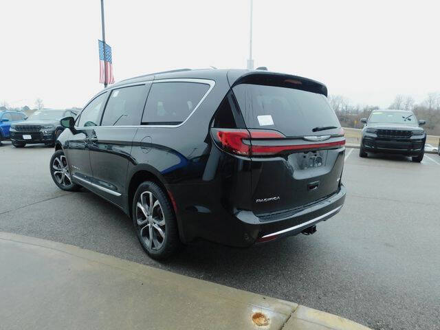 2026 Chrysler Pacifica Pinnacle