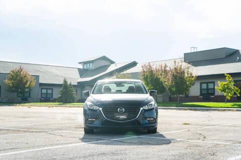 2018 Mazda MAZDA3 Touring