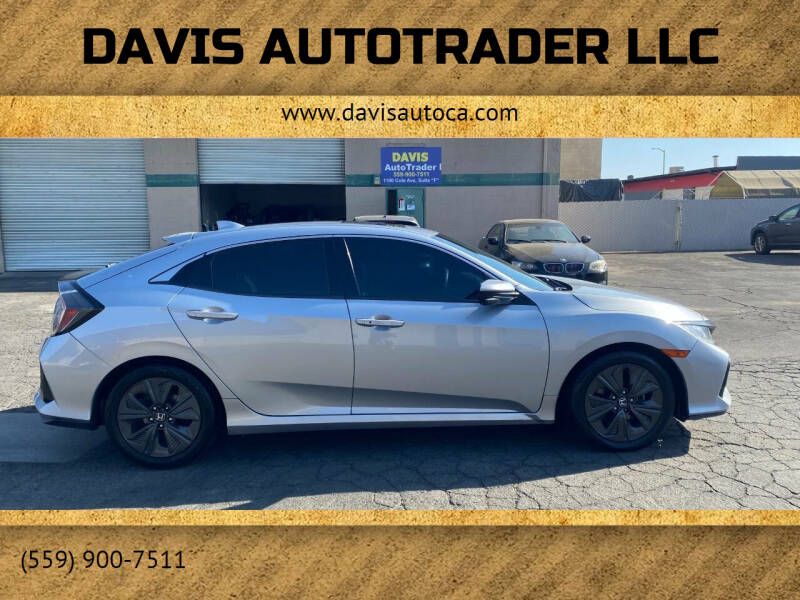 2019 Honda Civic Hatchback EX's photo