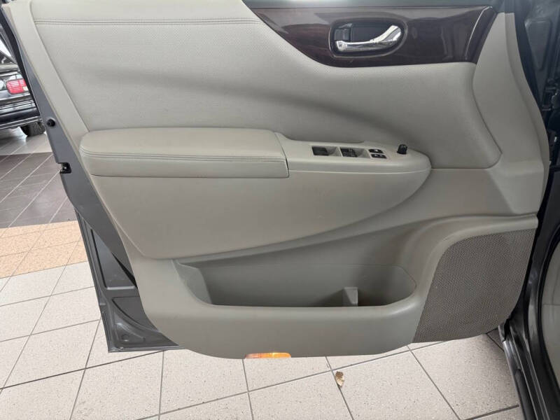 2017 Nissan Quest S