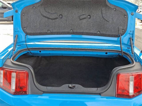 2010 Ford Mustang V6