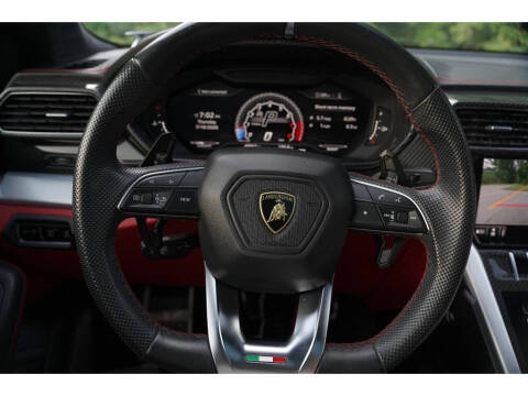 2020 Lamborghini Urus