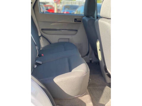 2011 Ford Escape XLS