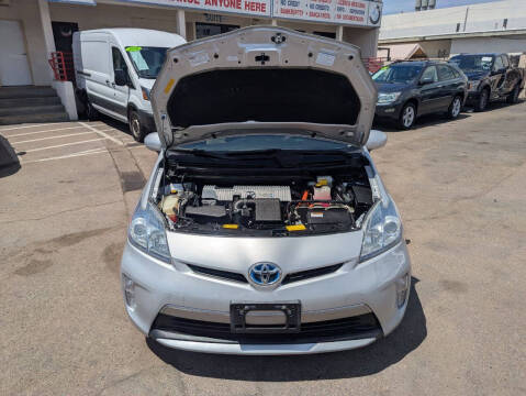 2013 Toyota Prius Plug-in Hybrid