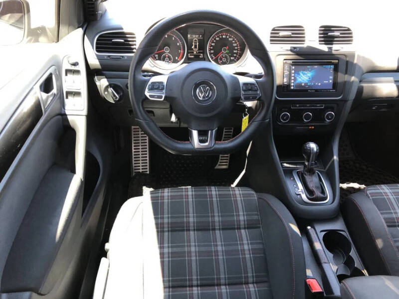 2013 Volkswagen GTI Wolfsburg Edition