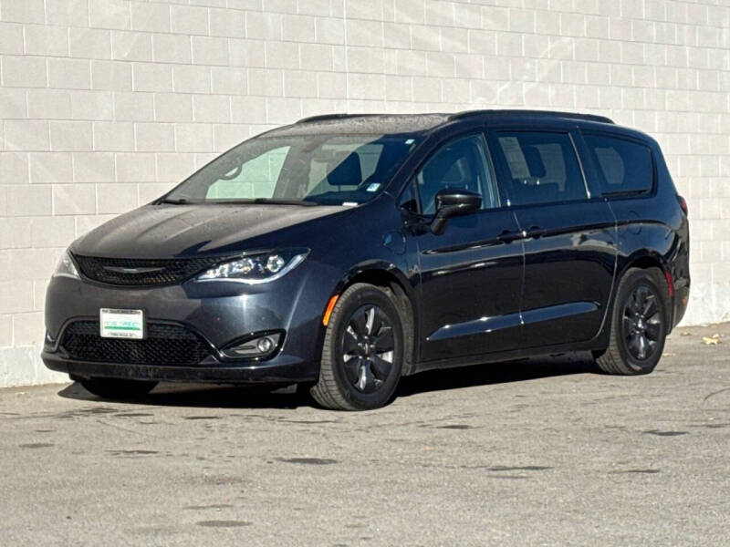 2020 Chrysler Pacifica Hybrid