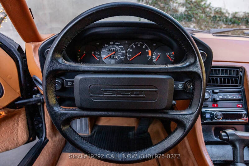 1984 Porsche 928 S