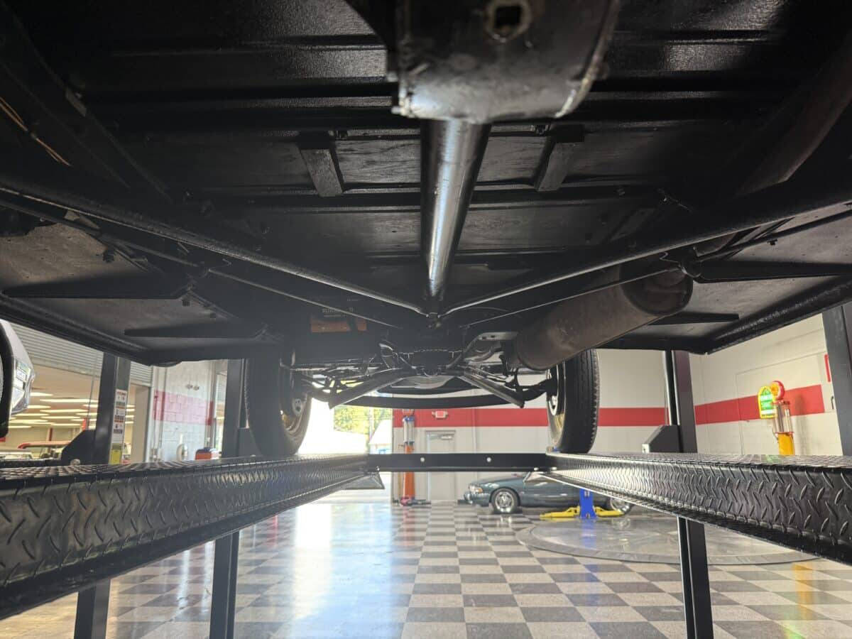 1932 Ford Model 18 75