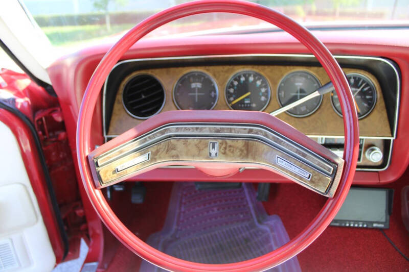 1977 Ford Thunderbird