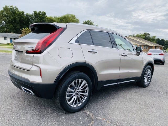 2025 Cadillac XT4 Premium Luxury