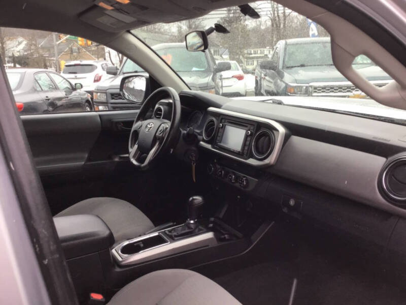 2016 Toyota Tacoma SR5