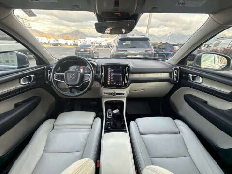 2020 Volvo XC40 T5 Inscription