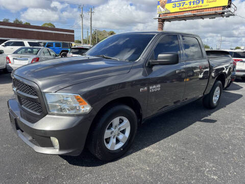 2017 RAM 1500 Express