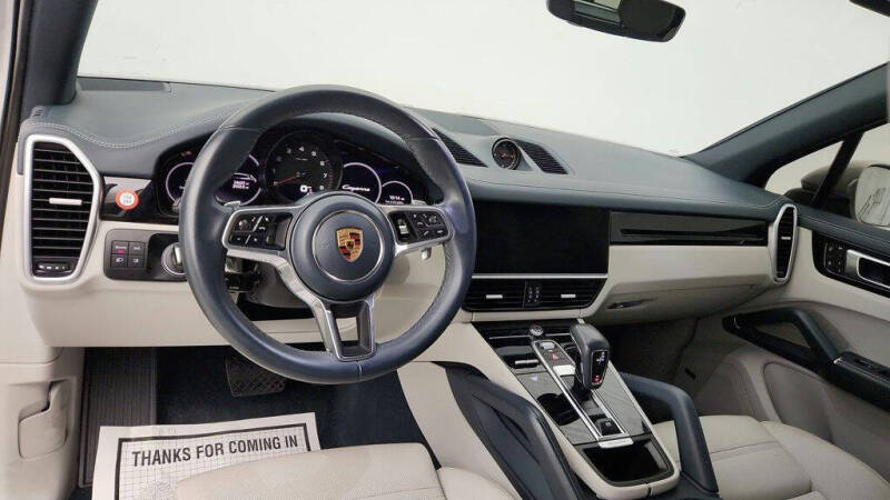 2022 Porsche Cayenne