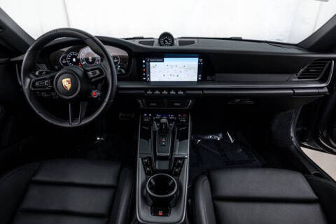 2025 Porsche 911 Carrera