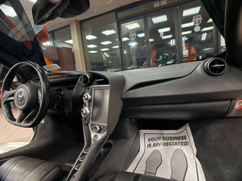 2019 McLaren 720S Performance