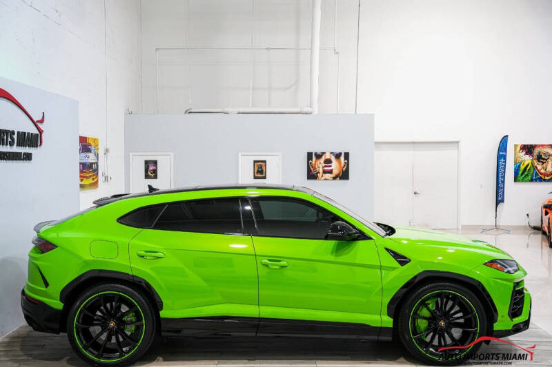 2022 Lamborghini Urus