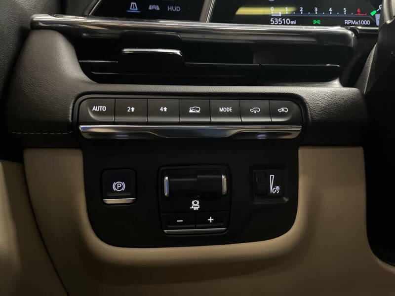 2022 Cadillac Escalade ESV Premium Luxury